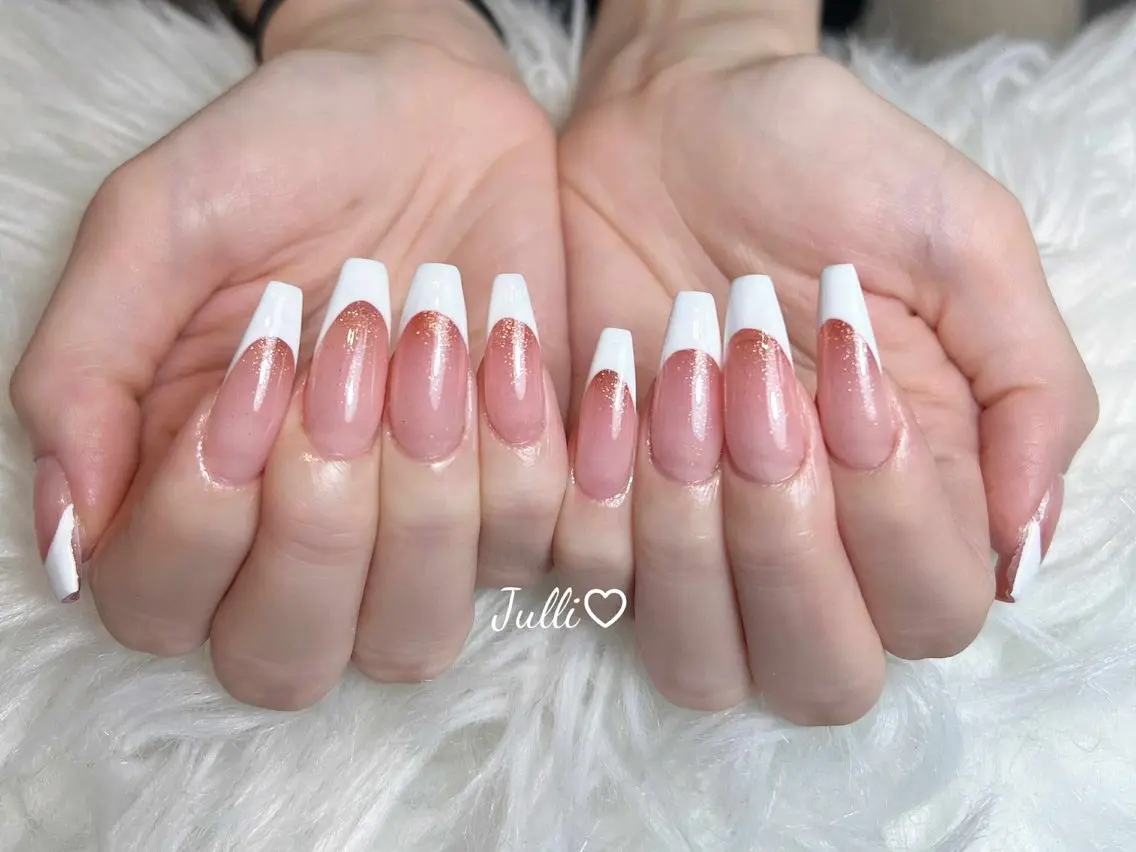 ネイル フレンチネイル ジェルネイル キラキラネイル 韓国ネイル レース Julli NailStudioのネイルデザイン