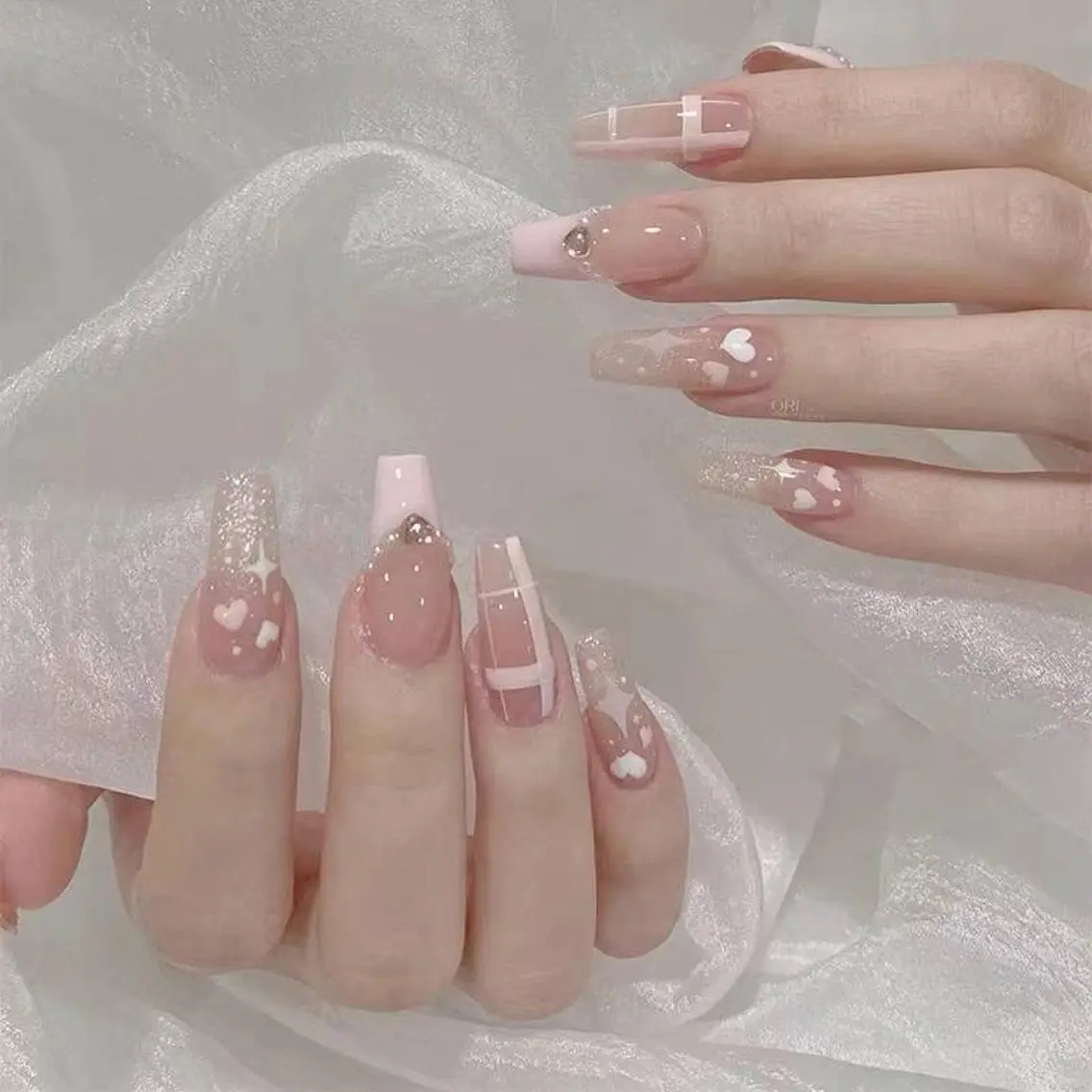 ネイル 長さ出し ジェルネイル 韓国ネイル マグネットネイル 持ち込み The Nail 大久保のネイルデザイン