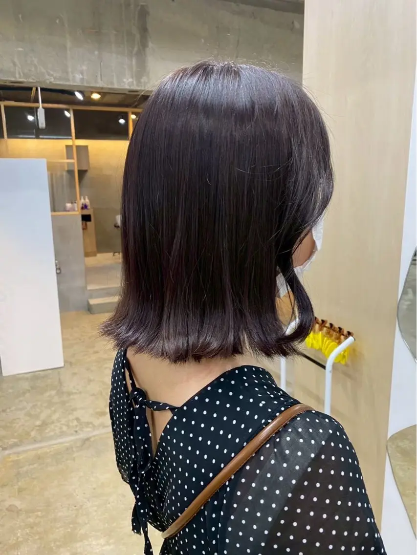 ショート カラー ヘアカラー 新屋 有希乃のヘアスタイル