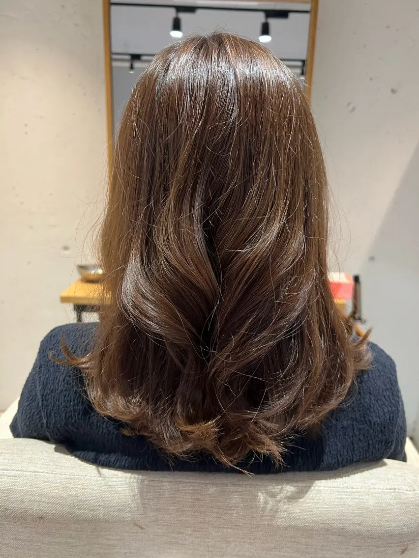 セミロング カラー ヘアカラー ブルームヘアデザイン かこ。のヘアスタイル