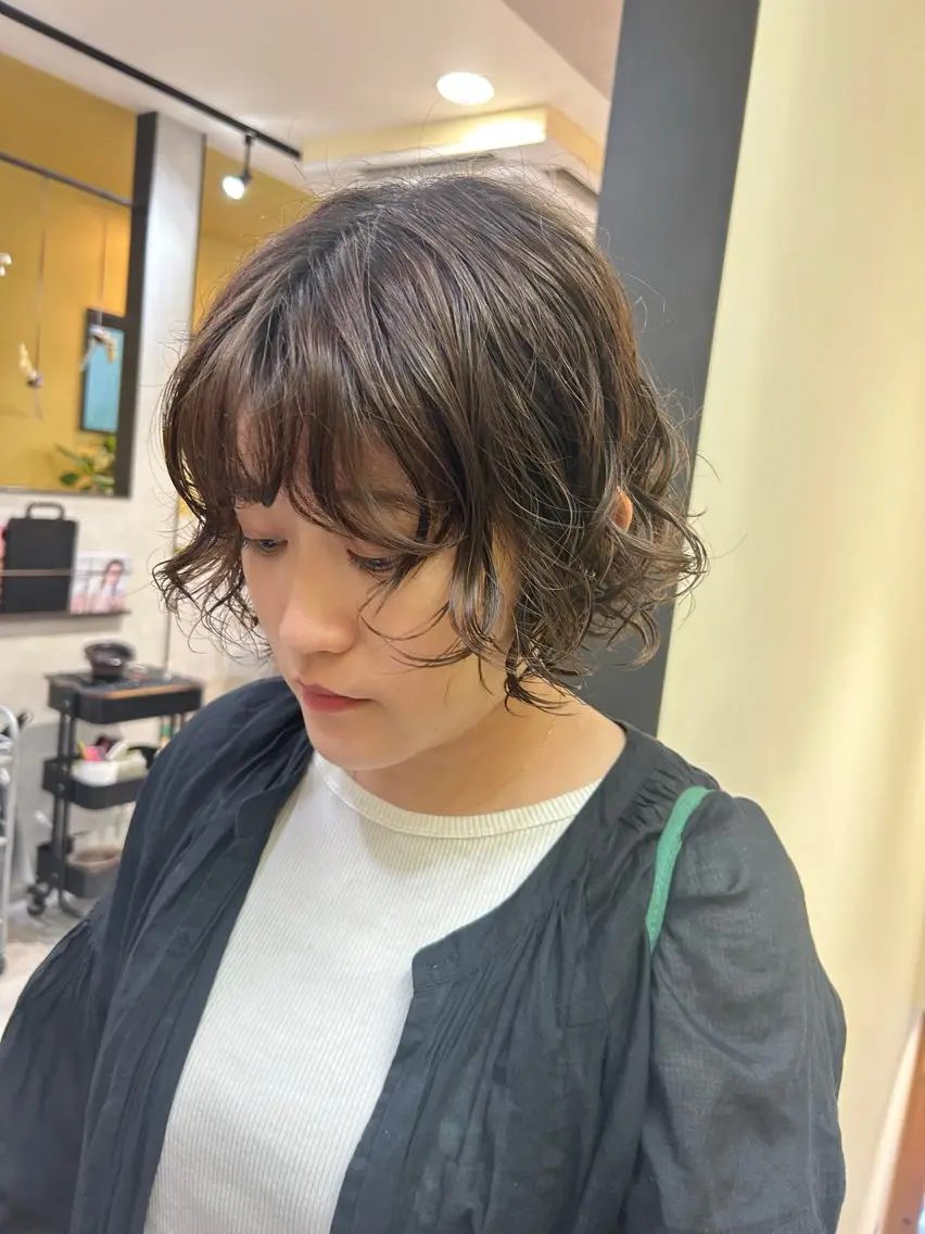 ショート パーマ ボブ カット パーマ hubhair レイヤー/透明感のヘアスタイル