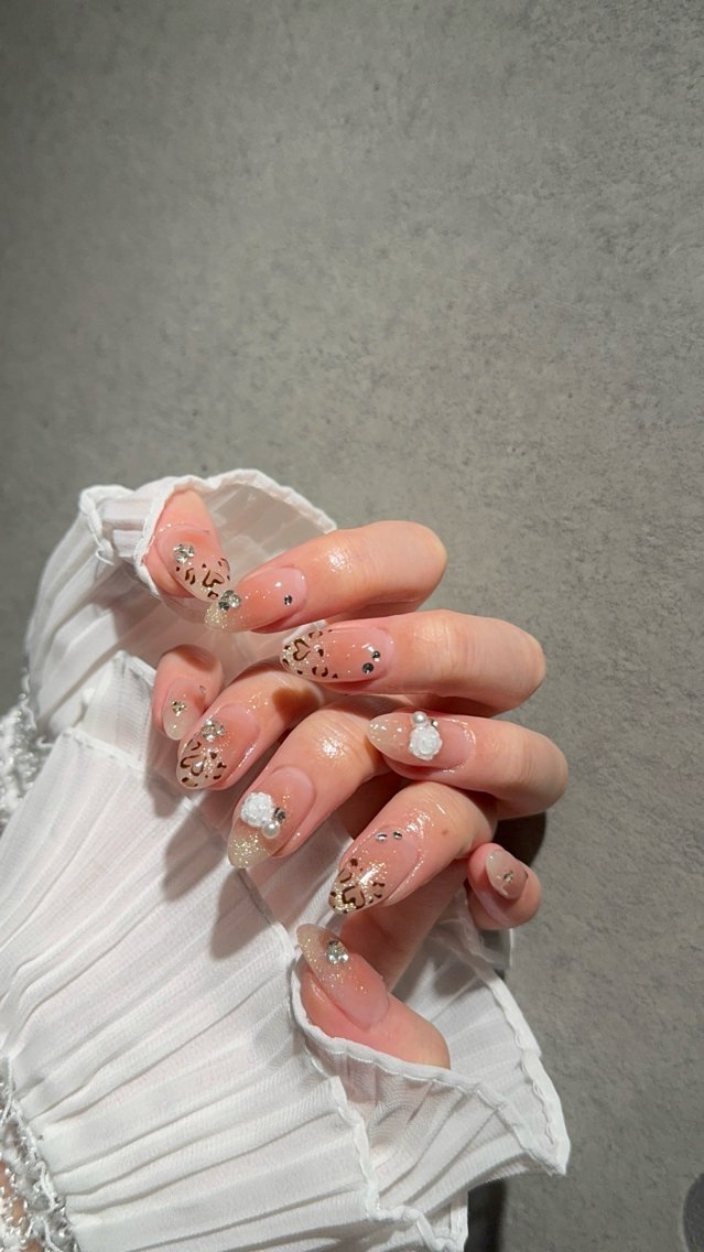ネイル I-nailロング /ワンホン/キラキラのネイルデザイン