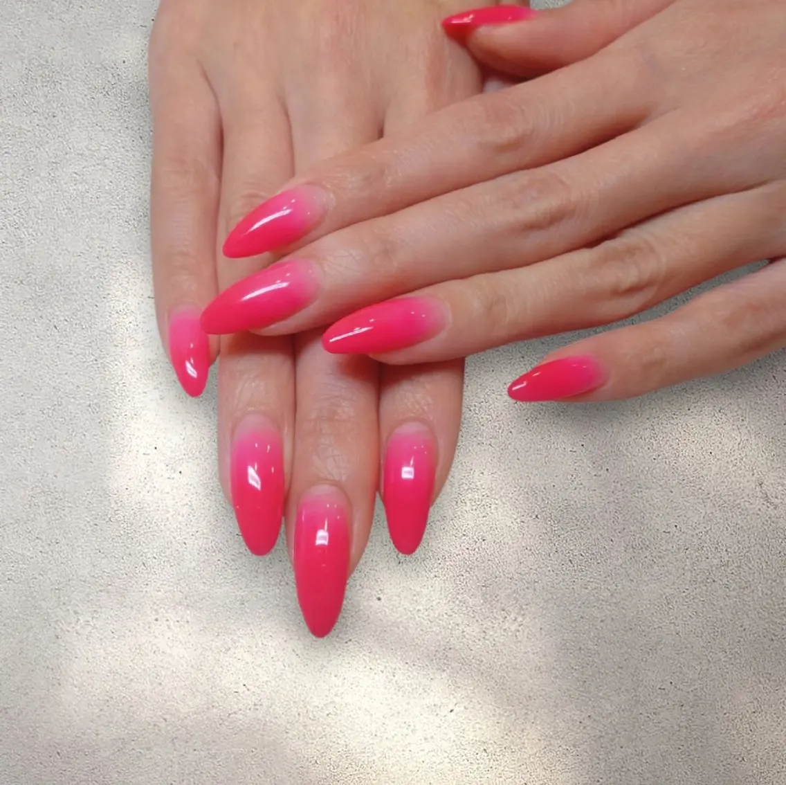 ネイル ハンドネイル nail  -es-のネイルデザイン