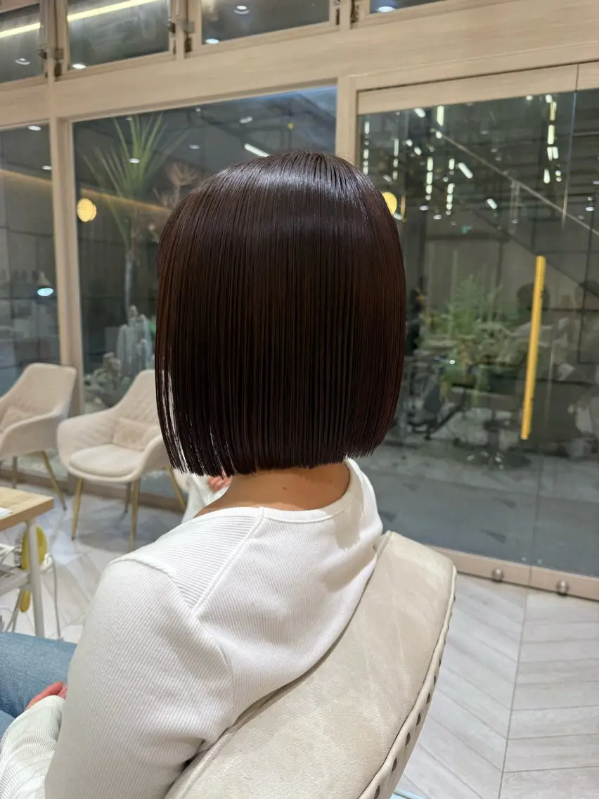 ミディアム ボブ 髪質改善 トリートメント カット ヘアカラー トリートメント hina☺︎ 髪質改善/ストレートのヘアスタイル