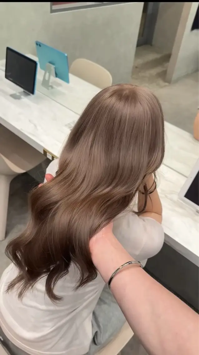 セミロング ヘアカラー 💎kyohei／ 透明感カラー💎のヘアスタイル