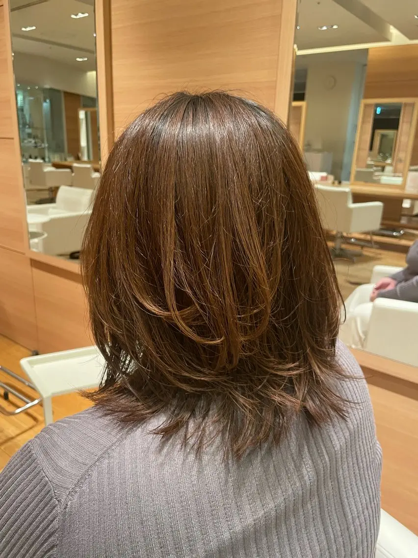 ミディアム レイヤーカット グランフロント/ボブ /レイヤー/谷口ゆみのヘアスタイル