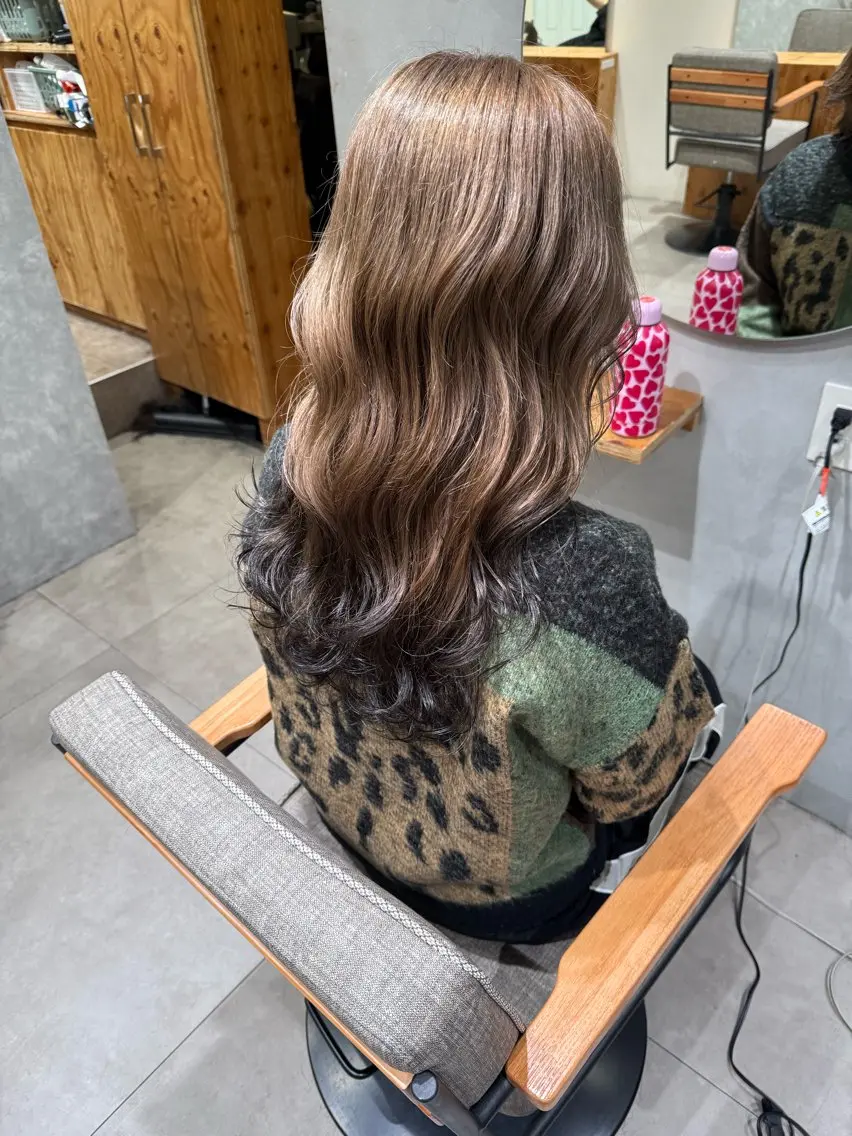 セミロング ヘアカラー 松平 拓巳のヘアスタイル