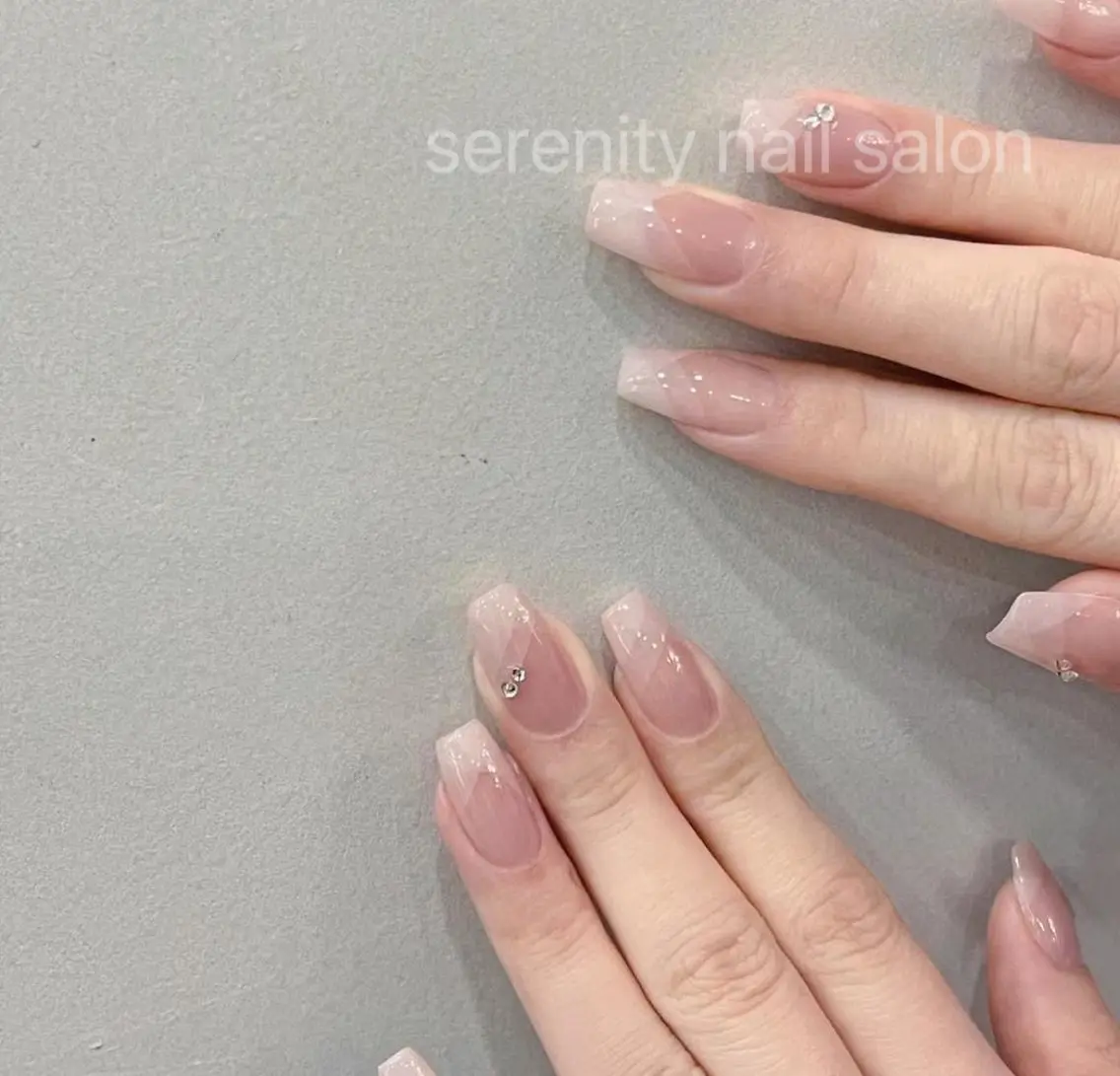 ネイル ハンドネイル ハンドケア ✨Serenity Nail salonのネイルデザイン
