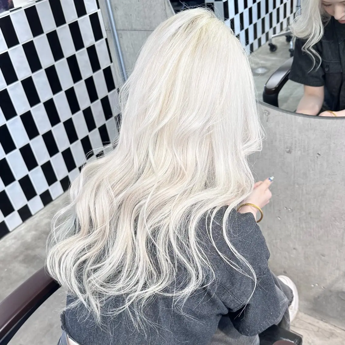 ロング カラー ヘアアレンジ カット ヘアカラー トリートメント TAKUMA⛓️ヘア × ファッション⛓️のヘアスタイル