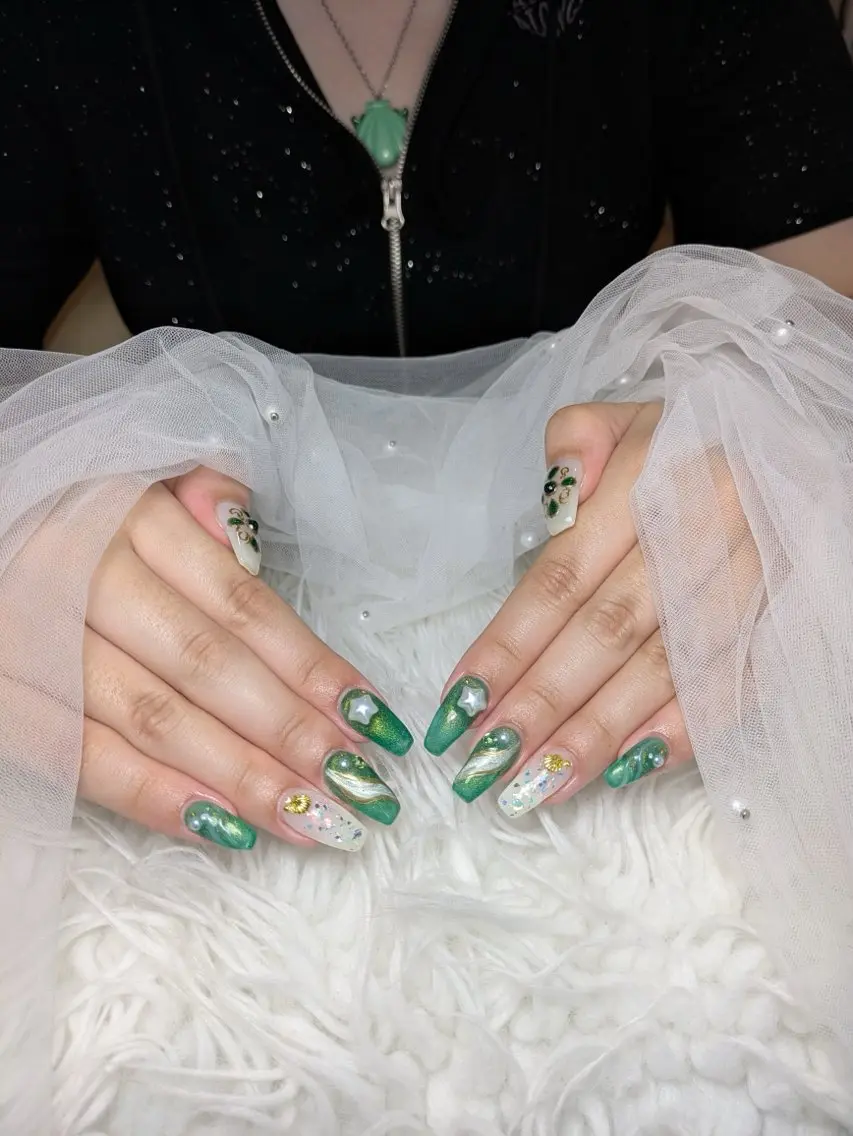 ネイル Queen Nail 柏店　クイーンネイルのネイルデザイン