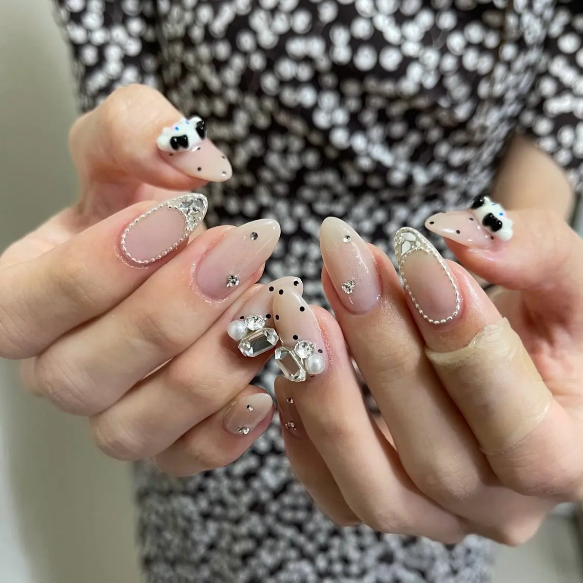 ネイル キラキラネイル ストーンネイル Utopia nail_のネイルデザイン