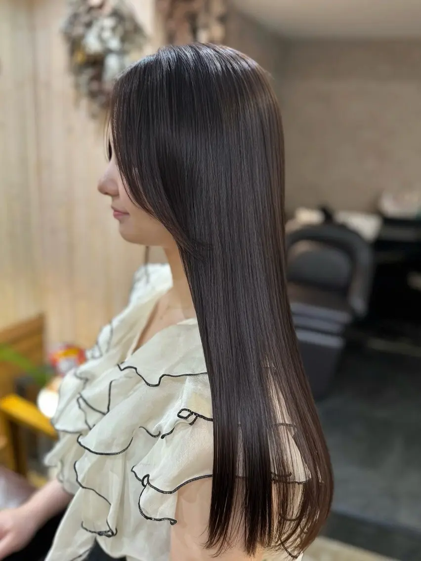 ロング カット 縮毛矯正 トリートメント 髪質改善✨艶髪✨ レイヤーカット 田畑のヘアスタイル