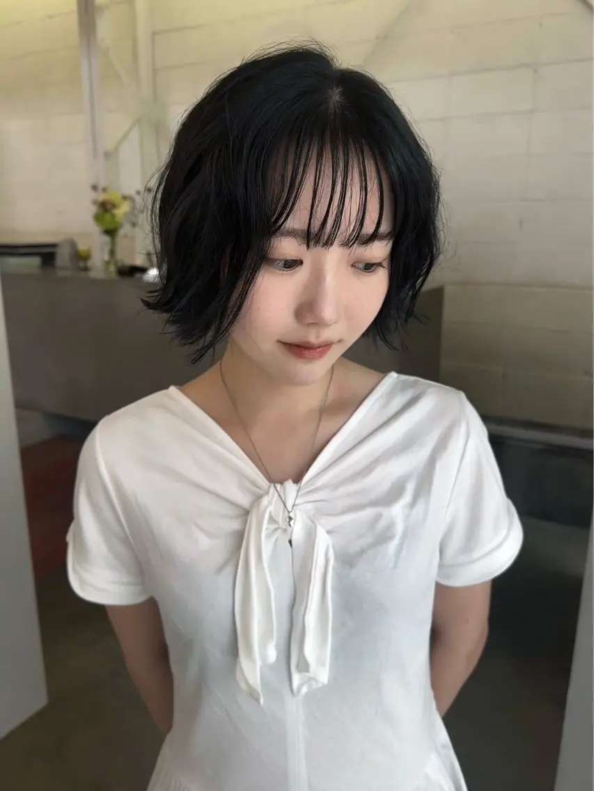 ショート 顔周りカット レイヤーカット ミワ ハナのヘアスタイル