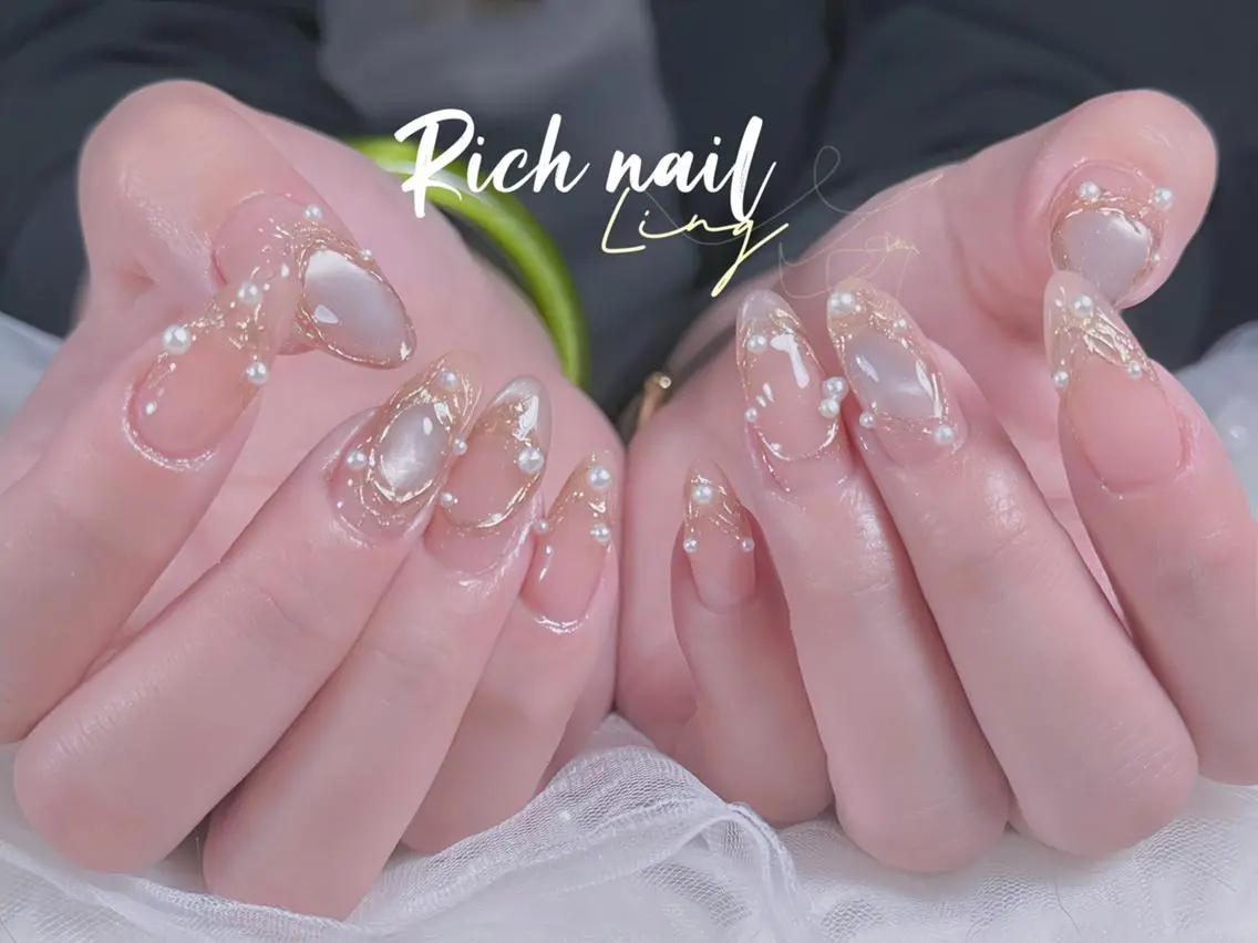 ネイル ハンドネイル ハンドケア Rich Nail 🤲🏻梨央のネイルデザイン