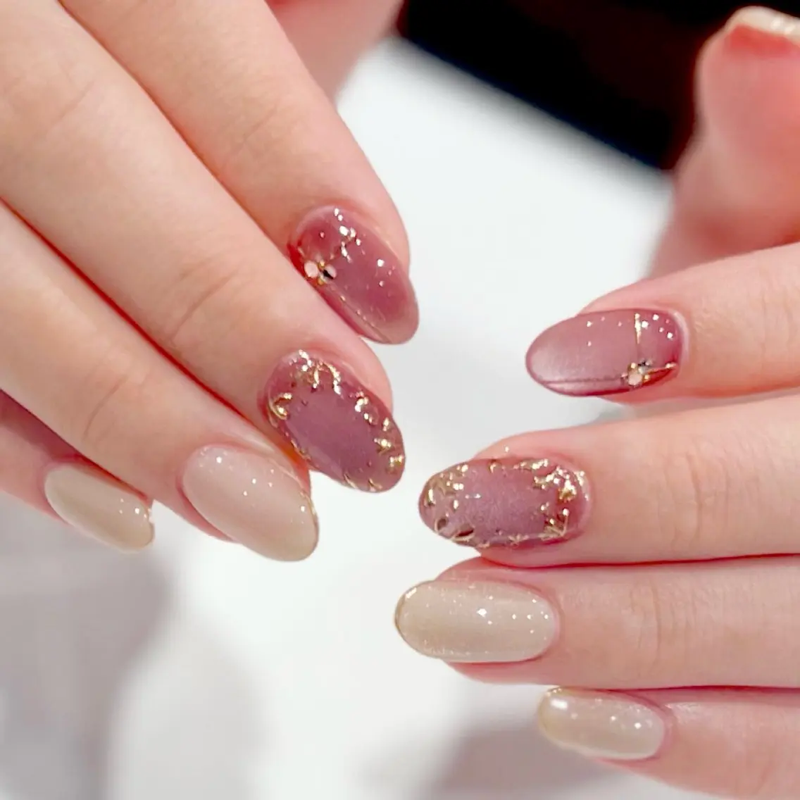 ネイル アートネイル ジェルネイル マグネットネイル ミラーネイル パラジェル ハンドネイル VINGT NAIL Aika.K🍒のネイルデザイン