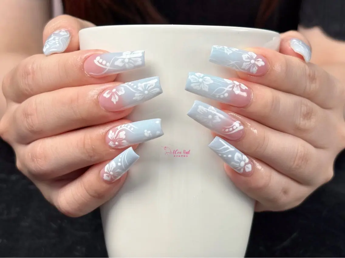 ネイル 桜ネイル 長さ出し フラワーネイル フレンチネイル ジェルネイル ハンドネイル ACon NailSalonのネイルデザイン