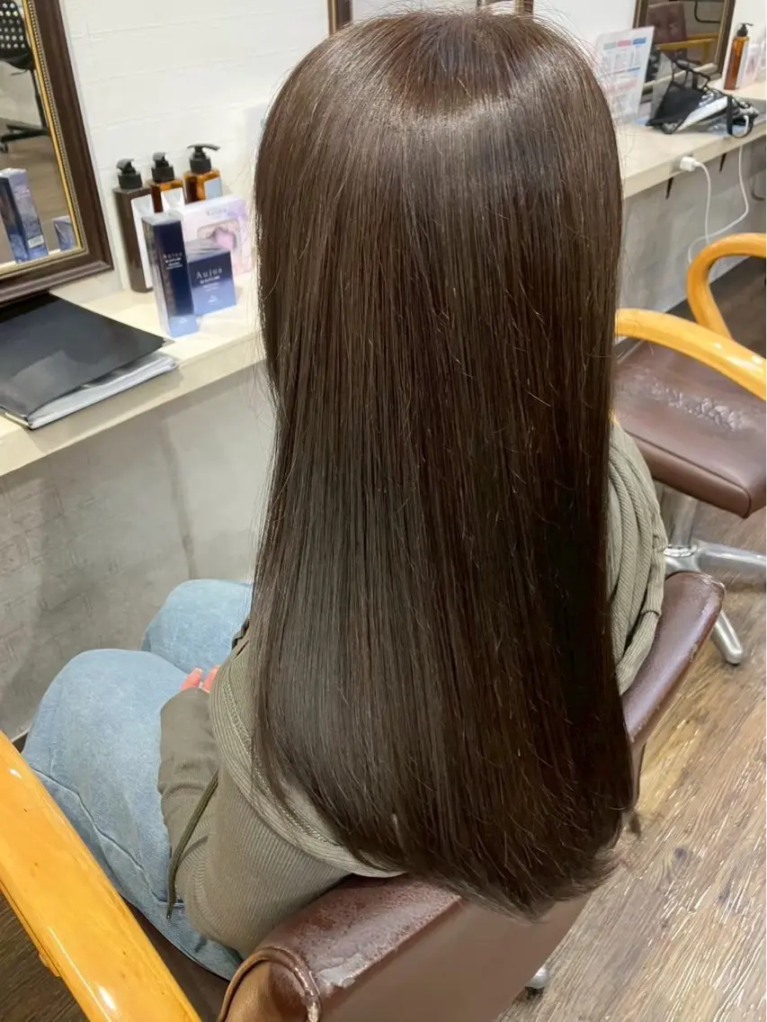 セミロング 縮毛矯正 ⭐️U-topia ⭐️和泉田 りさ⭐️のヘアスタイル