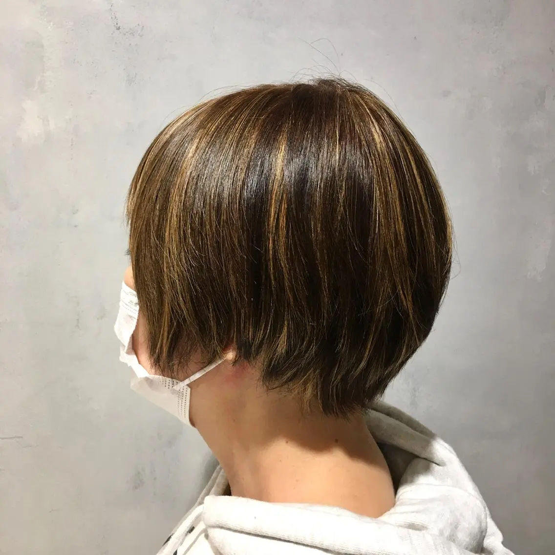 ショート カラー ハイライトカラー ハイライト ハイライトカラー レイヤーカットのヘアスタイル