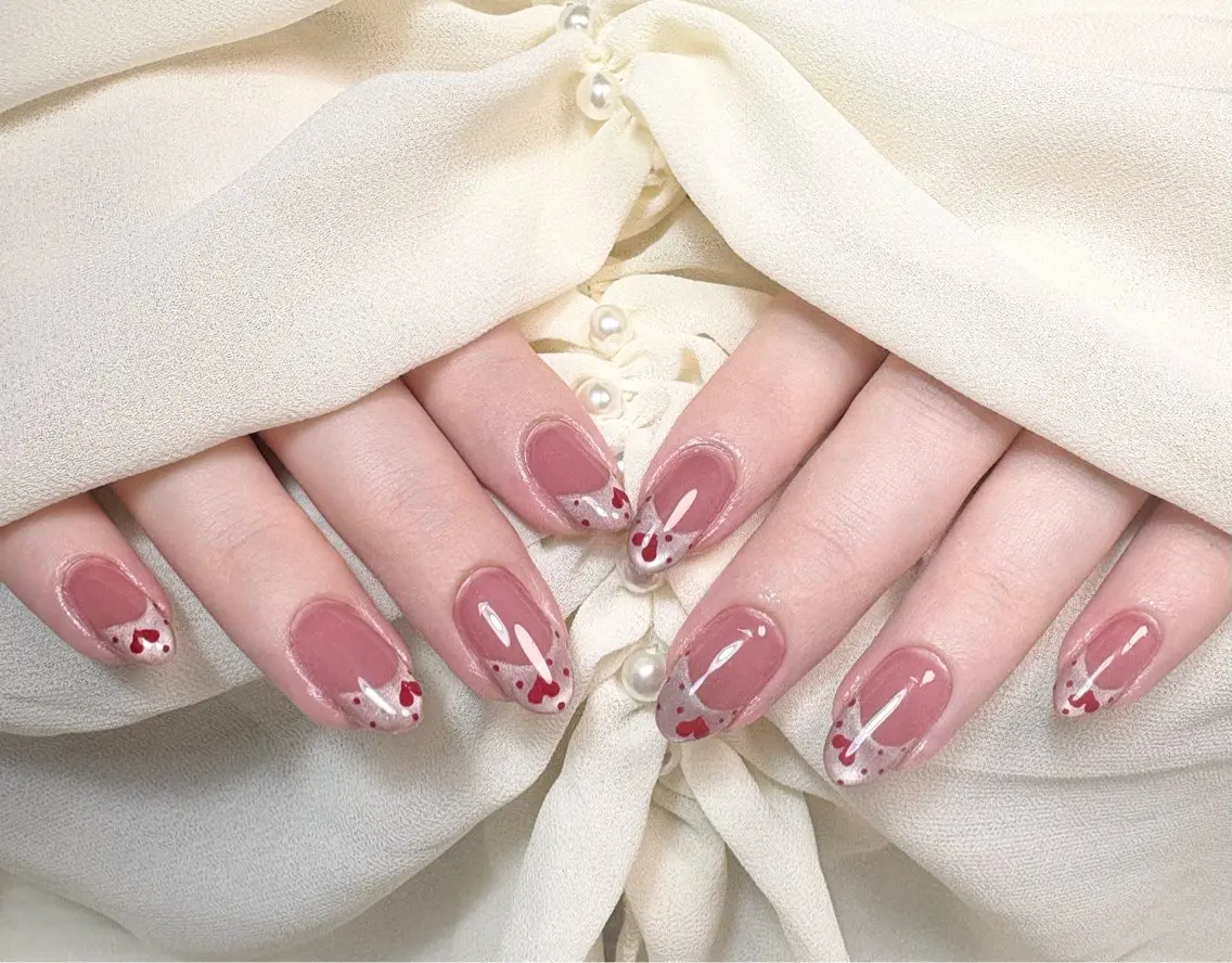 ネイル フレンチネイル ハート マグネットネイル マグネットフレンチ ピンク ハンドネイル ✨韓国✨nail salonLumieのネイルデザイン