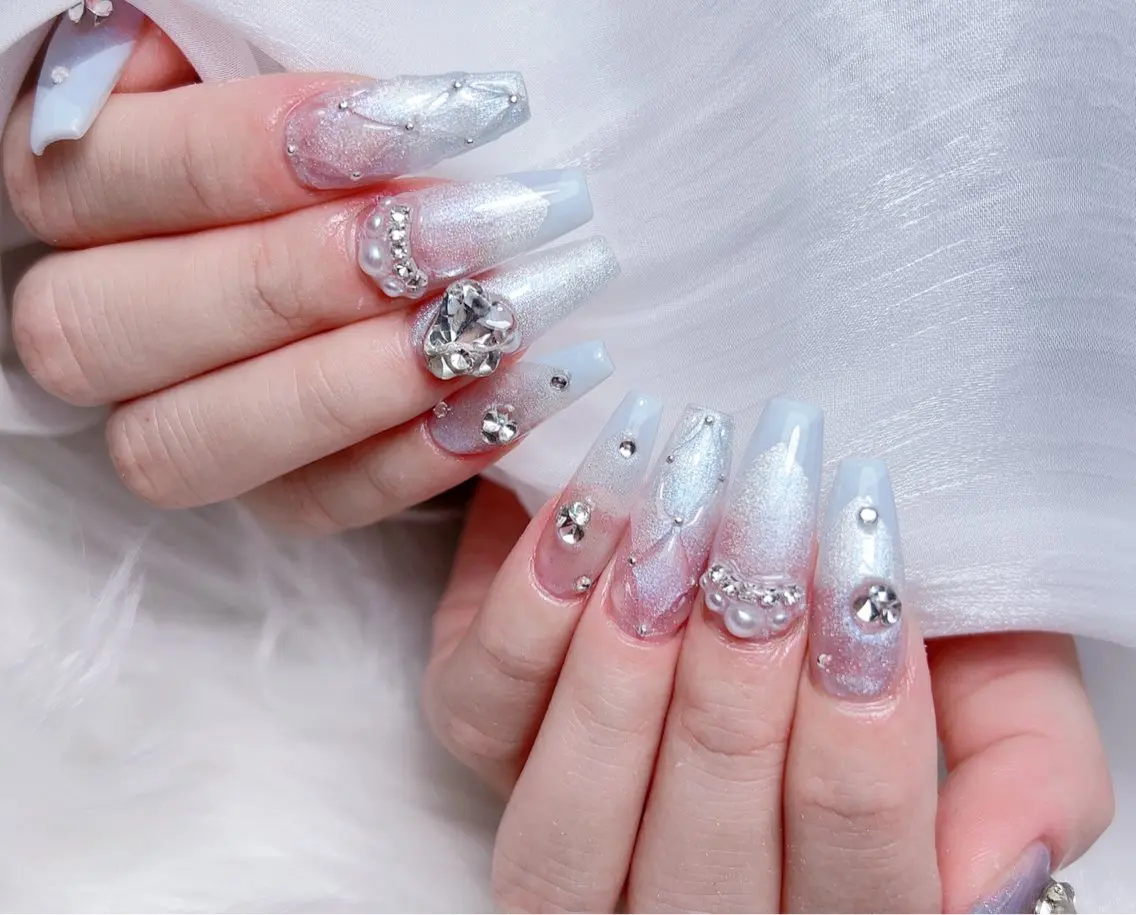 ネイル M🌷nail 長さだし専門店のネイルデザイン