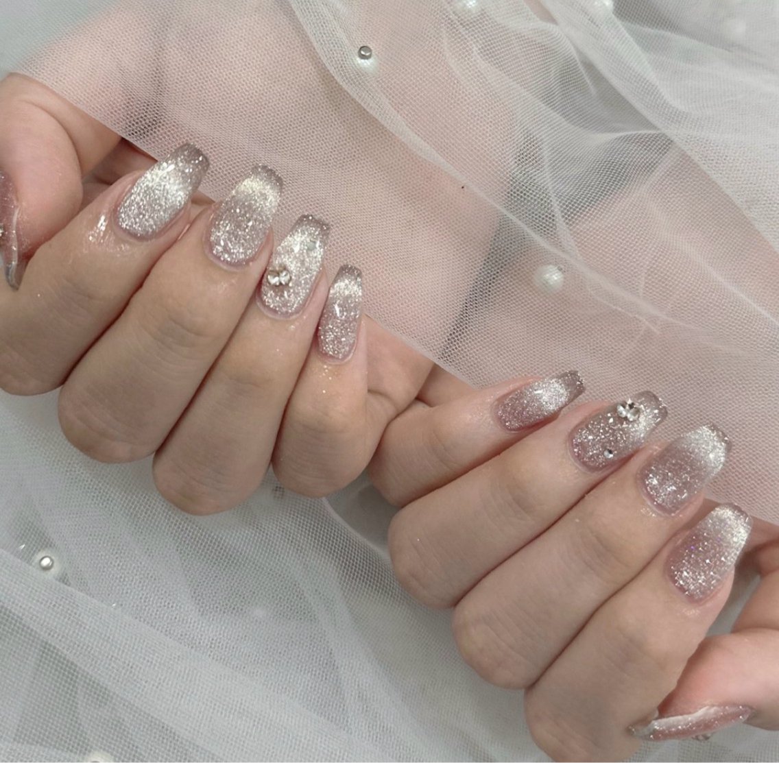 ネイル ハンドネイル フットネイル LAVISH sakiのネイルデザイン