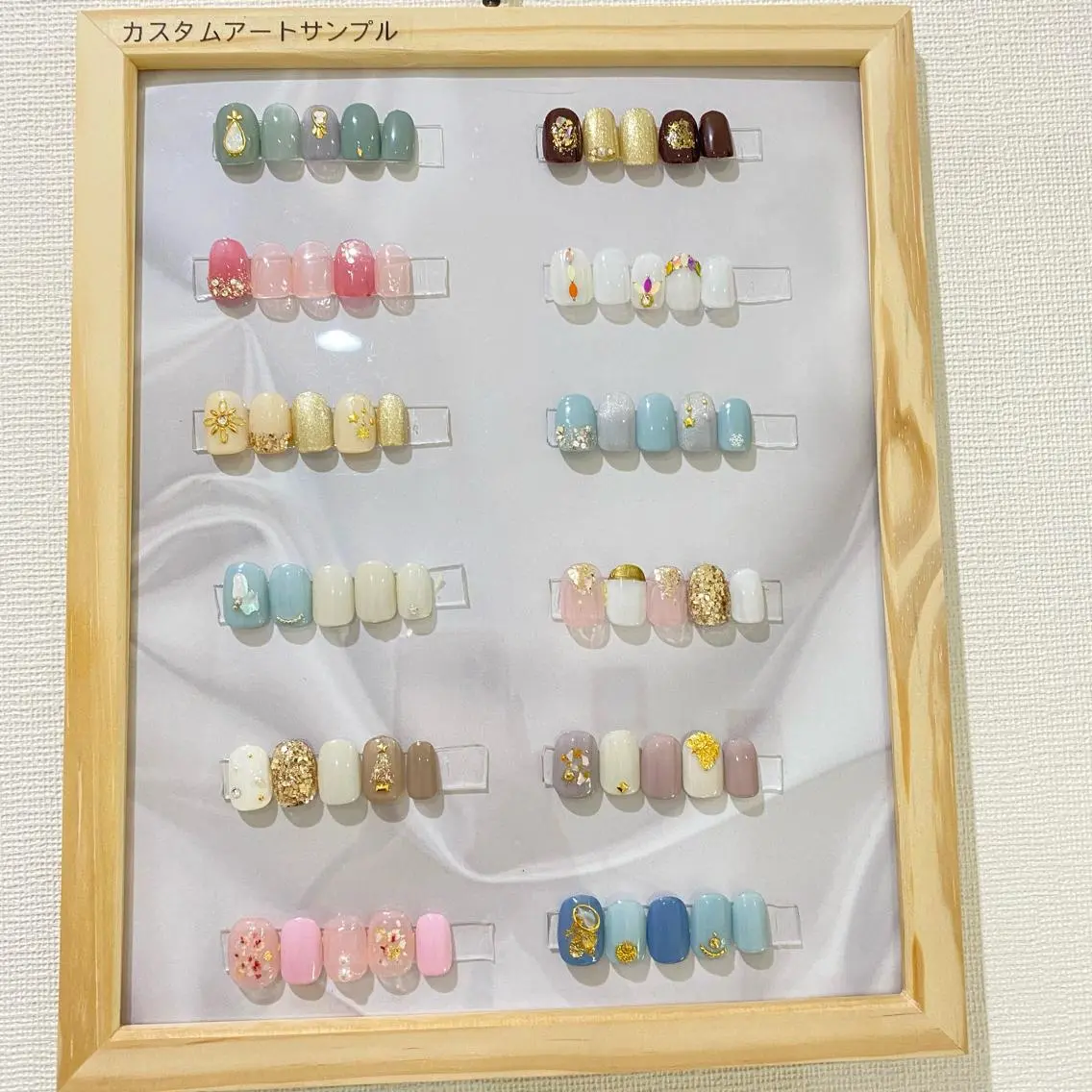 ネイル マグネットネイル ハンドネイル Nail&eye Belire 新宿のネイルデザイン