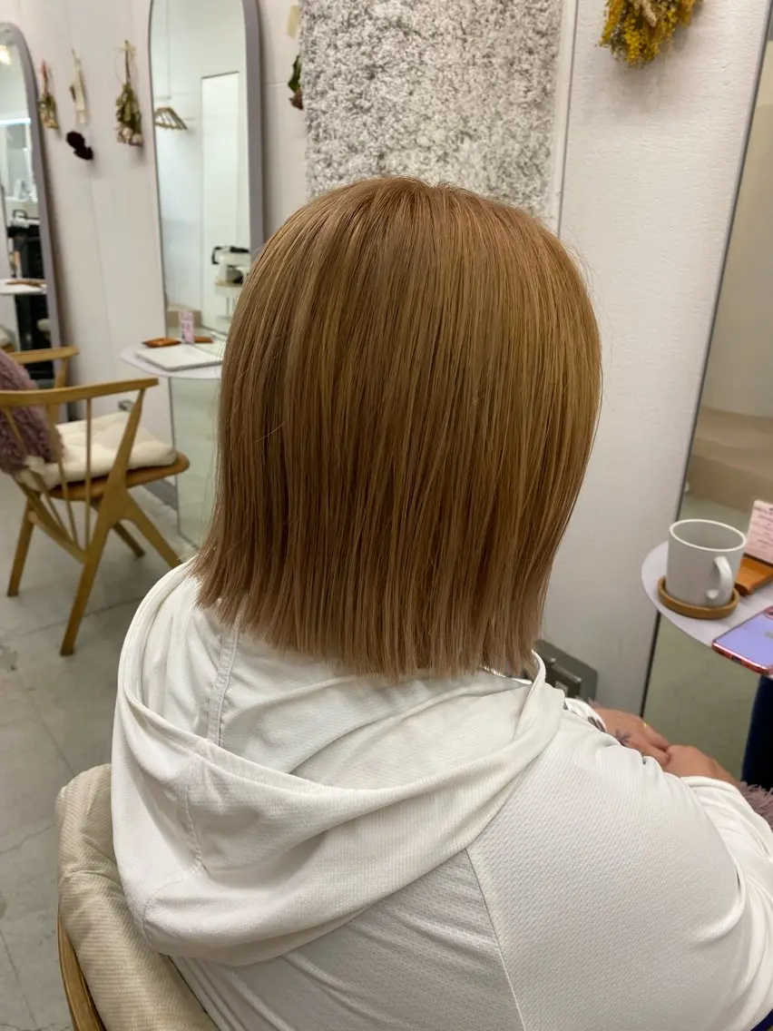 ミディアム カラー ベージュカラー ブリーチ ブロンド ブロンドベージュ NIKO/名古屋/ 髪質改善/艶髪のヘアスタイル