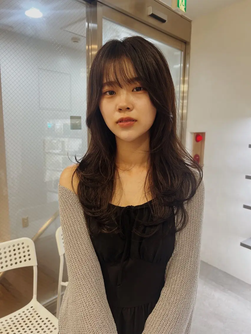 セミロング カラー ヘアアレンジ ベージュカラー ブリーチ ブロンド ケアブリーチ ダブルカラー ショートヘア原宿 fifth コシのヘアスタイル