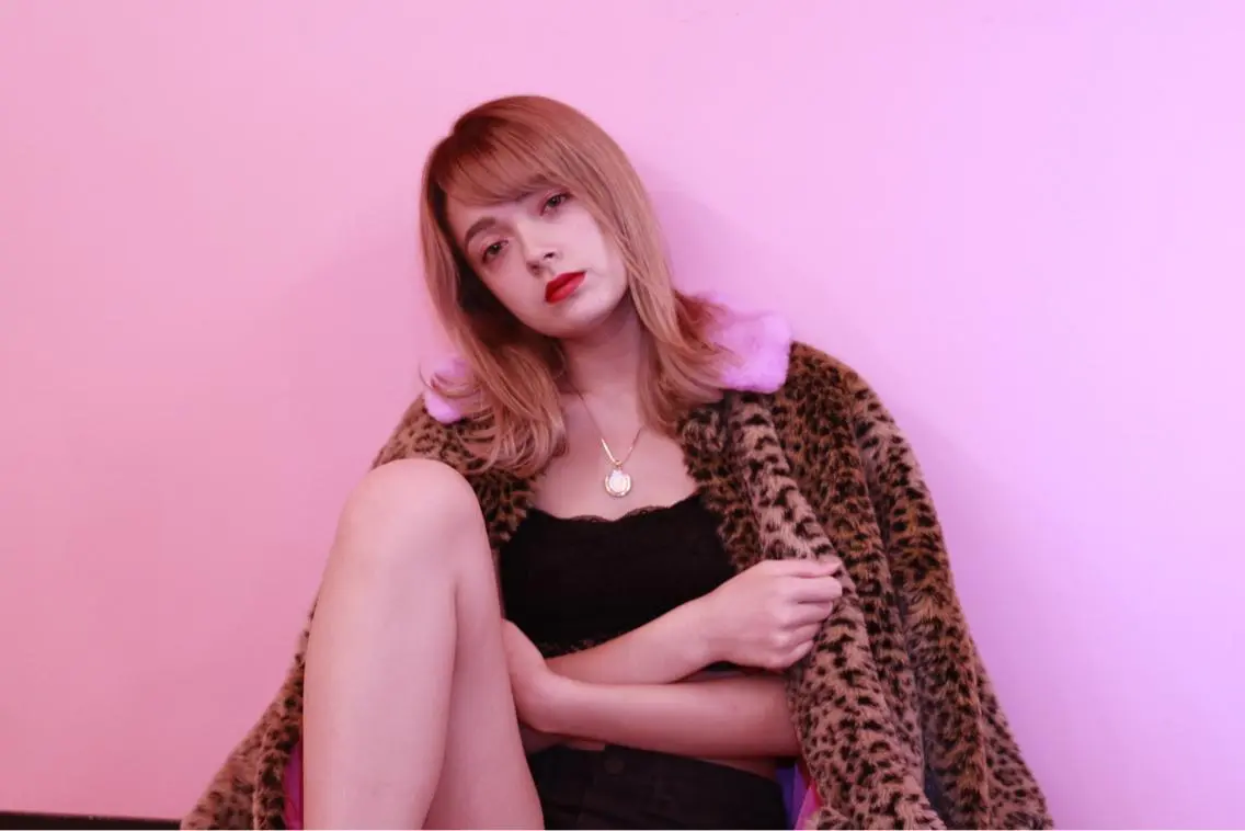ミディアム 櫻井 愛弓のヘアスタイル