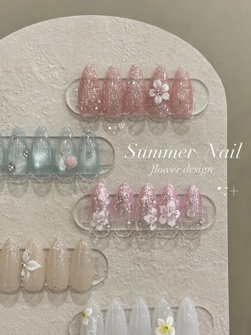 定額summer nail☆フラワーアートの写真