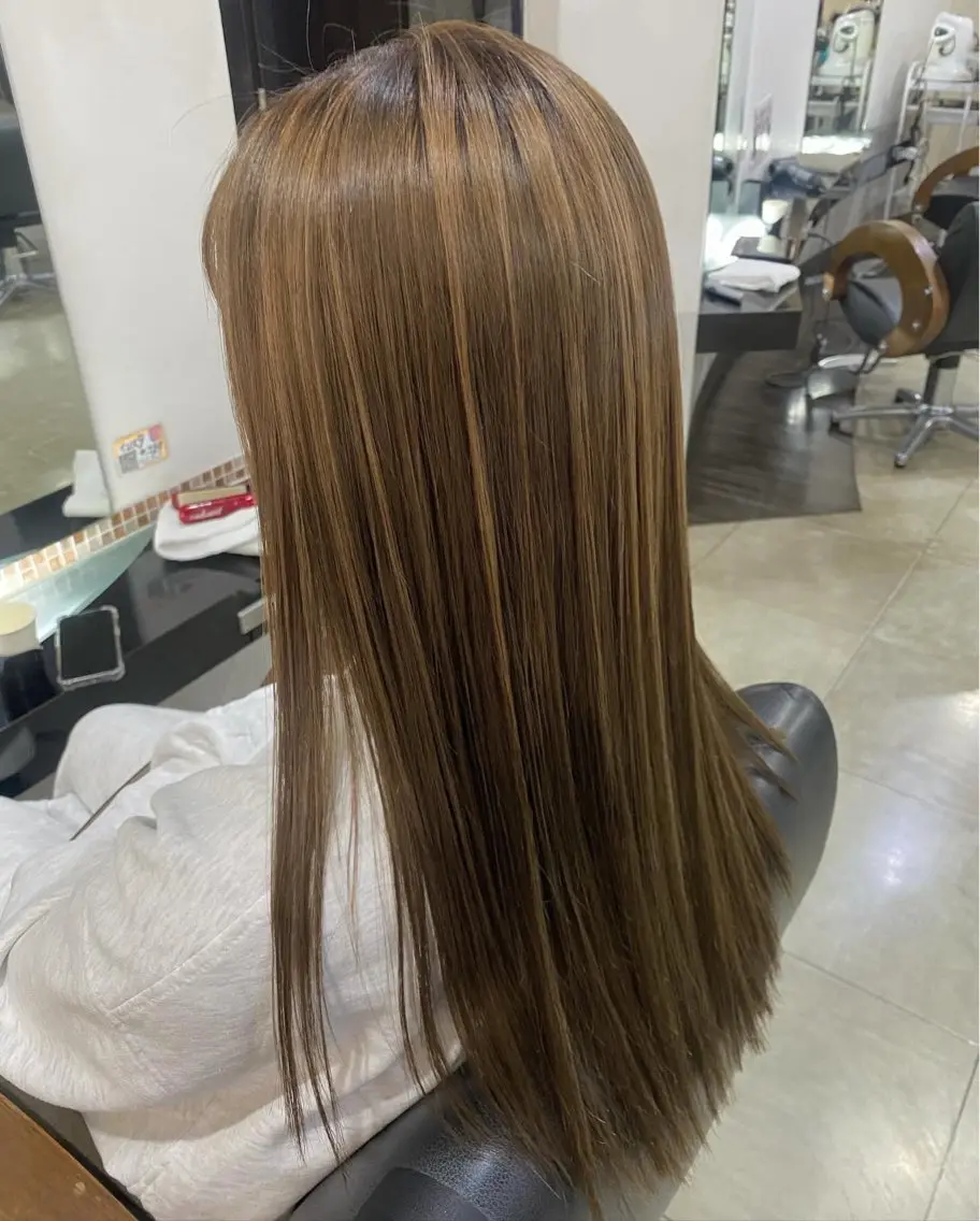 ロング カラー ヘアアレンジ ハイライトカラー ハイライト 烏山 達也のヘアスタイル