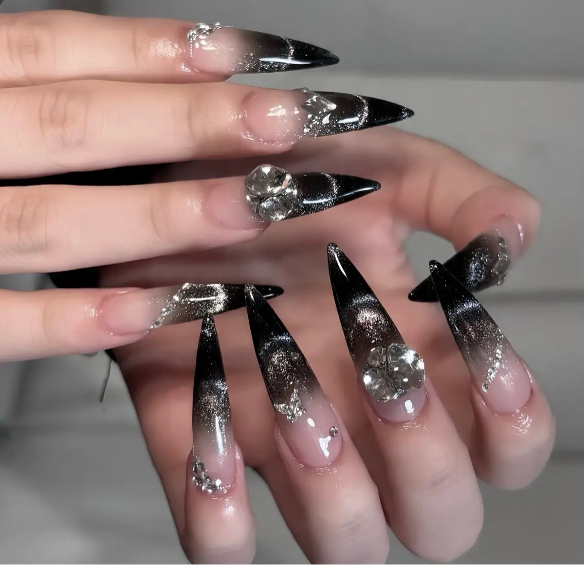 ネイル オーロラネイル ブルー フットネイル ジェルネイル 氷ネイル・うるうるネイル ハンドネイル Rin Nail 新大久保店のネイルデザイン