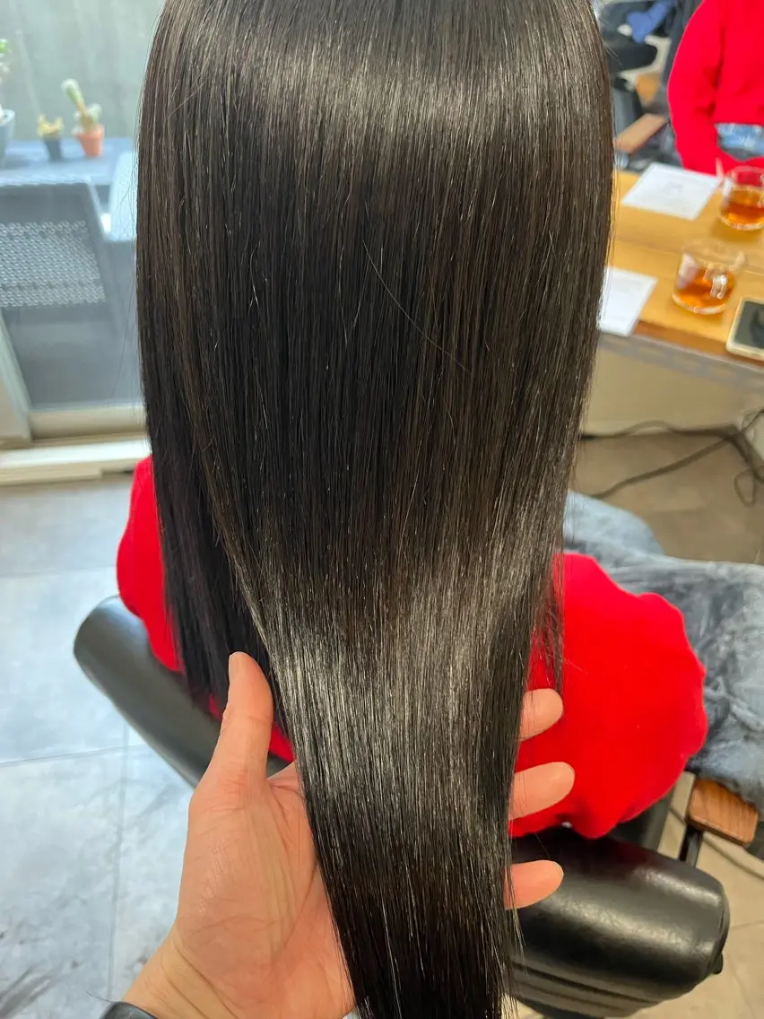 セミロング ヘアカラー トリートメント OFF YUYAのヘアスタイル