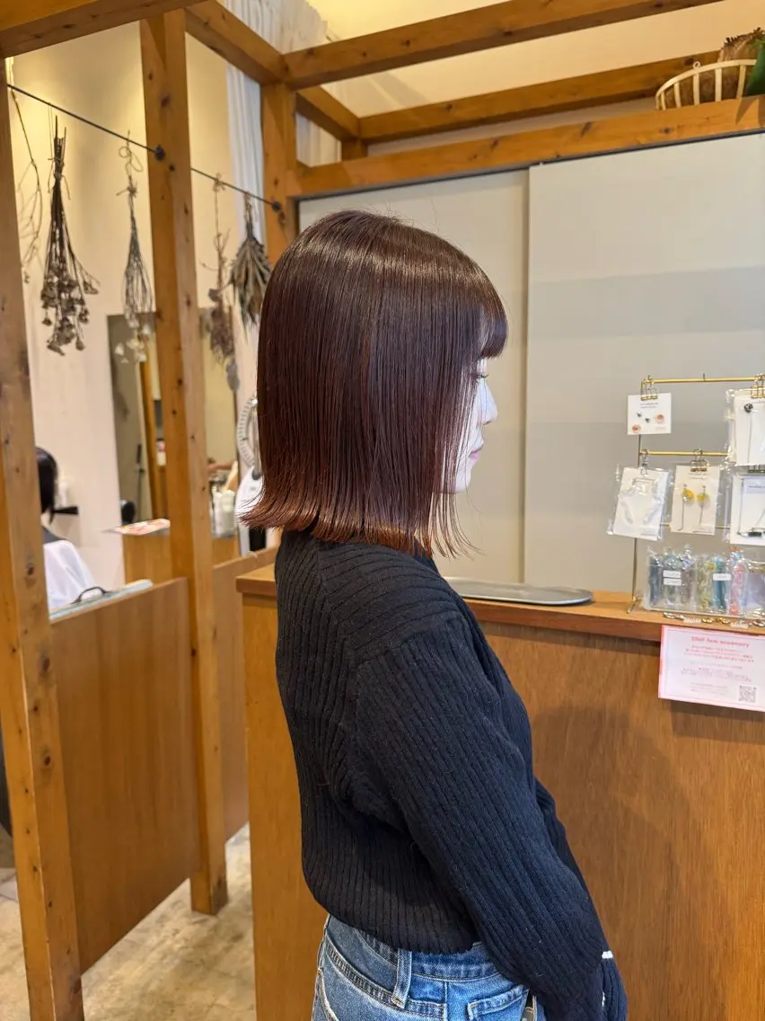 ミディアム カラー ブラウンカラー ピンクカラー ピンクブラウン ENIF 大島 芽生のヘアスタイル