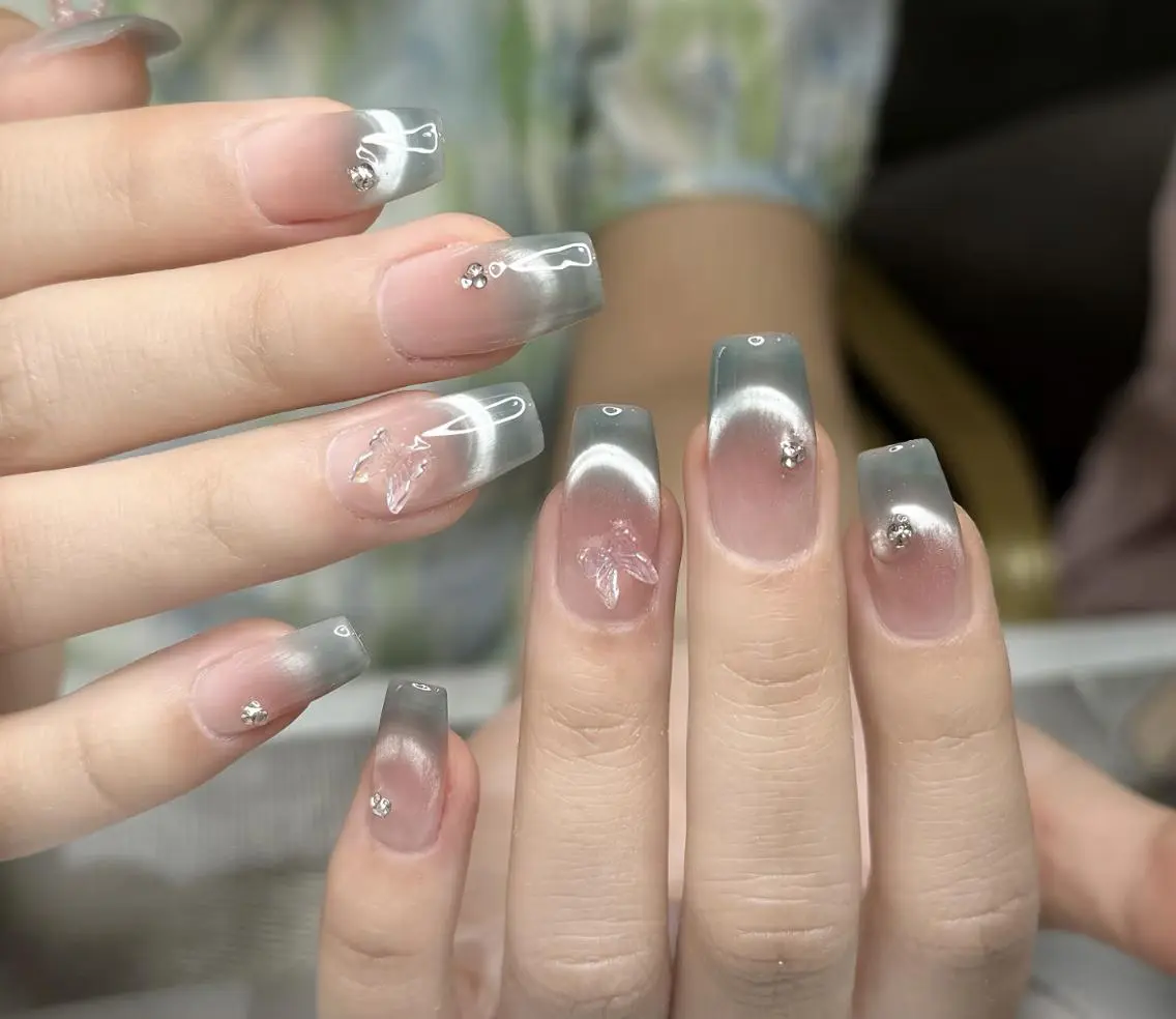 ネイル ハンドネイル 🎀 Ayaka_nailのネイルデザイン