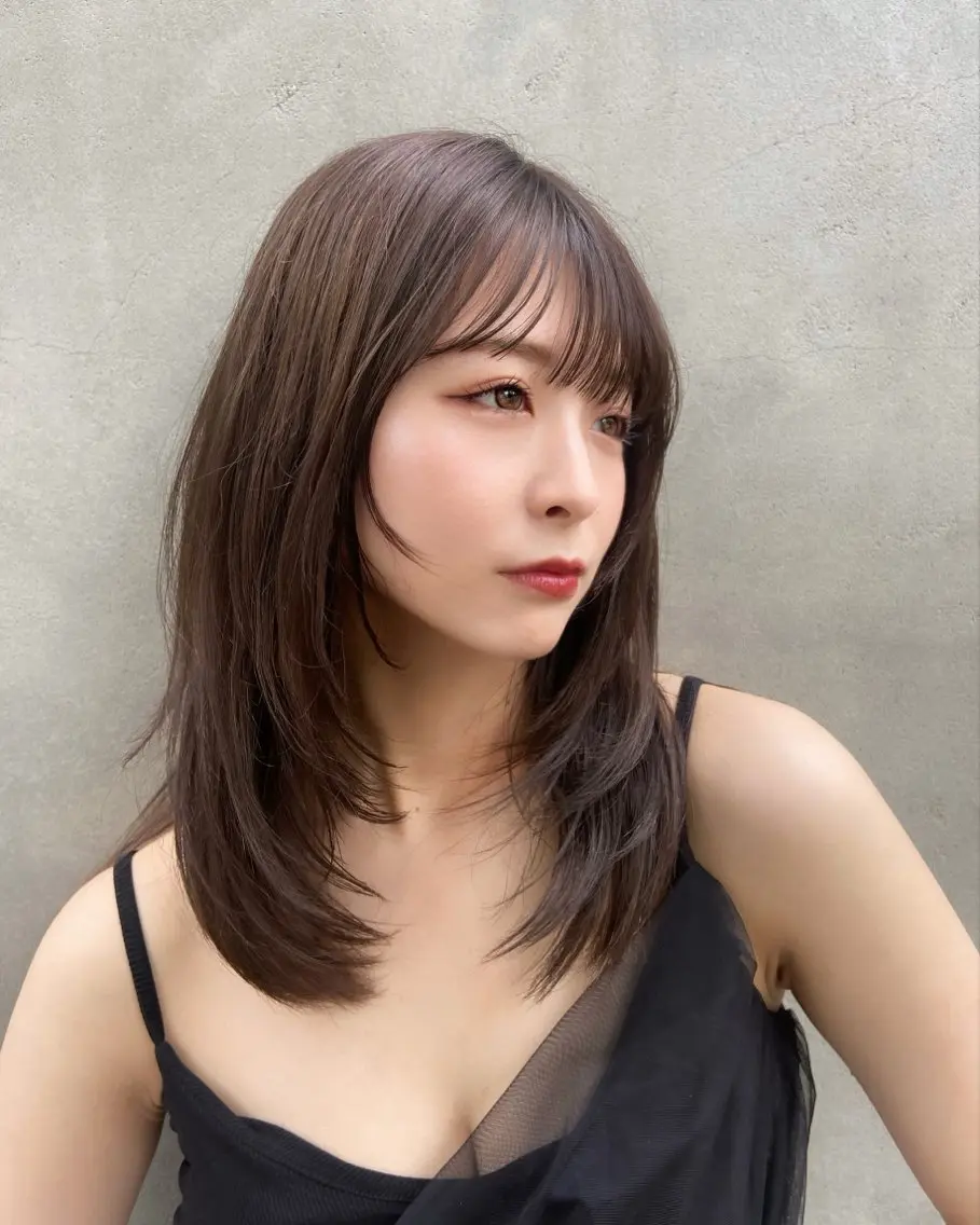 ミディアム 韓国風ヘア レイヤーカット Londnaitre MAHOのヘアスタイル