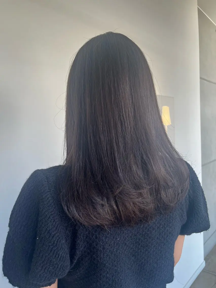 ミディアム レイヤーカット おせ ちさとのヘアスタイル
