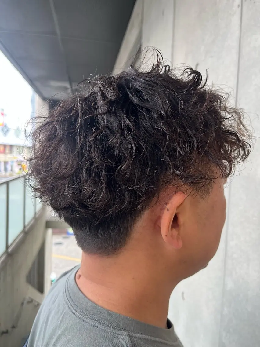パーマ メンズ カット パーマ メンズパーマ特化型 美容師/荒井海音のヘアスタイル