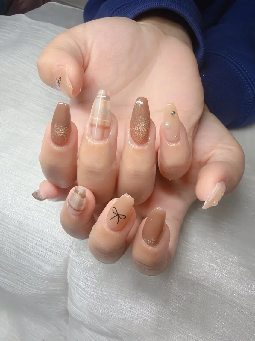 ネイル ハンドネイル Lee Nailsのネイルデザイン