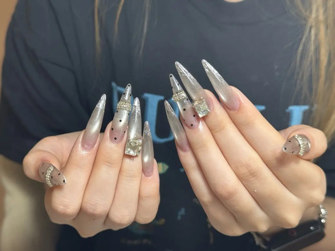 ネイル ハンドネイル ハンドケア Shiori Nailのネイルデザイン
