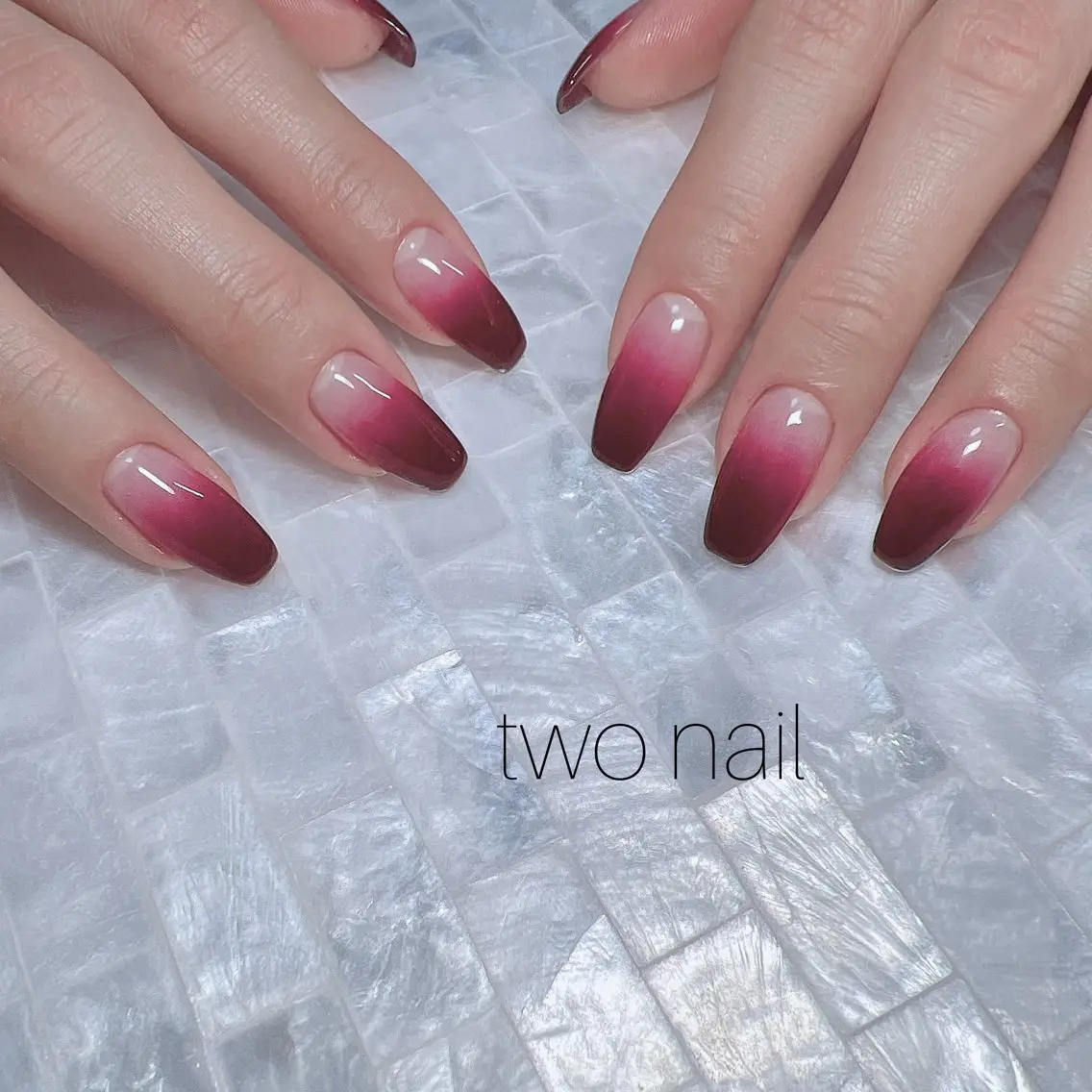 ネイル ネイルチップ ホワイト ハンドネイル two nailのネイルデザイン