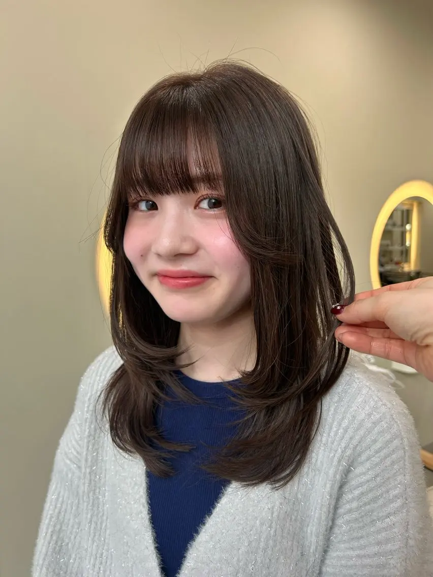 ロング カラー グレージュ カット ヘアカラー 透明感カラー レイヤー/むつきのヘアスタイル
