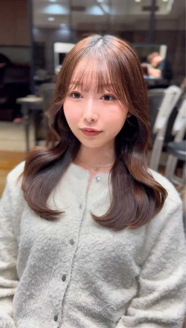 ロング 銀座/レイヤー 顔周りカット溝手優太のヘアスタイル