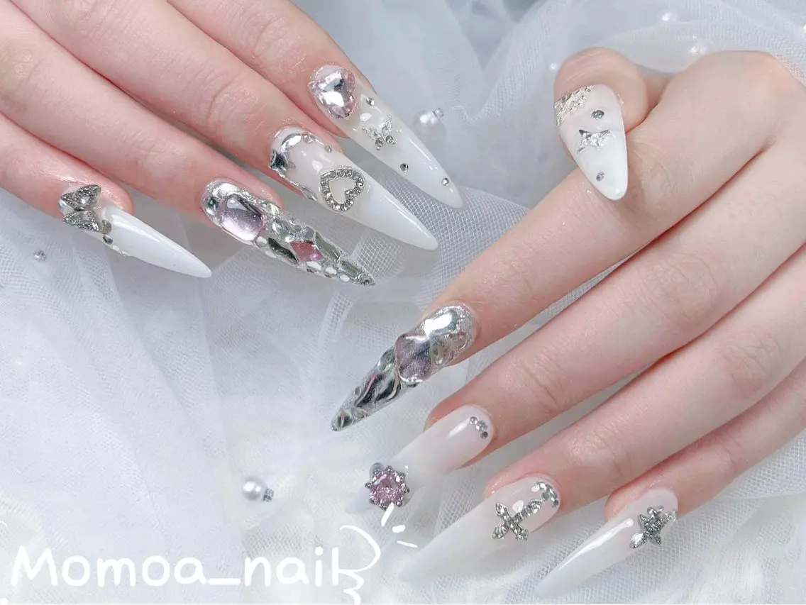 ネイル 成人式 ロングネイル マグネットネイル 大理石ネイル(マーブル) リボン ハンドネイル MoMoA Nail ネイル長さ出し専門店のネイルデザイン