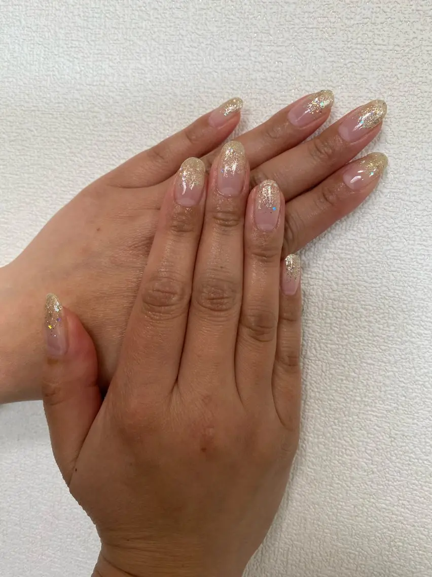 ネイル ラメ(グリッター) ラメグラデーション ハンドネイル 自宅サロン FeelFreeのネイルデザイン