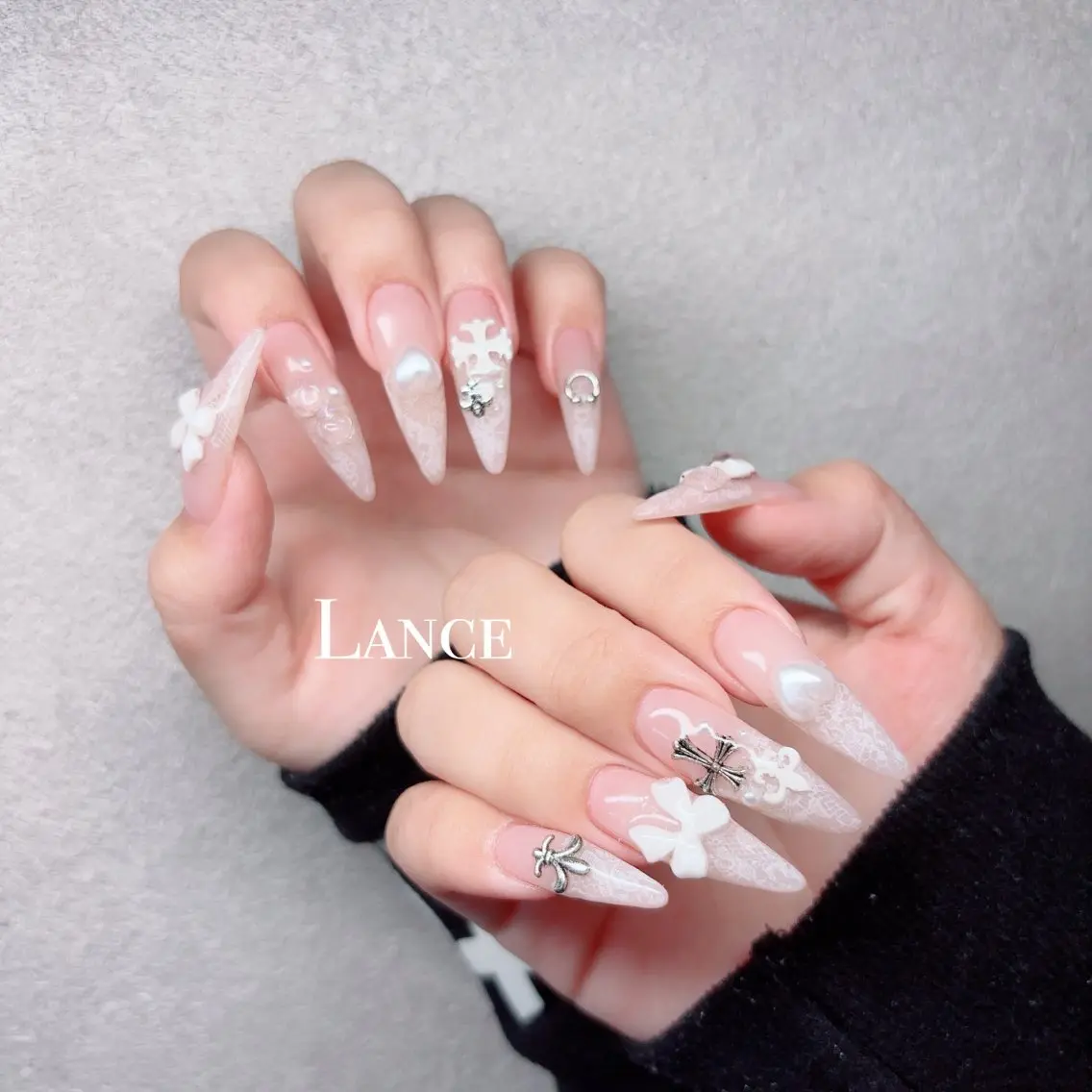 ネイル オーロラネイル フットネイル キラキラネイル 韓国ネイル マグネットネイル ハンドネイル Lance nailのネイルデザイン