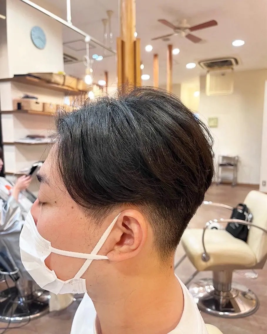 メンズ シミズ チハルのヘアスタイル