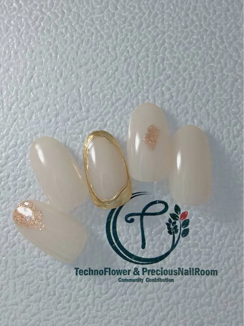 ネイル フラワーネイル precious nail roomのネイルデザイン