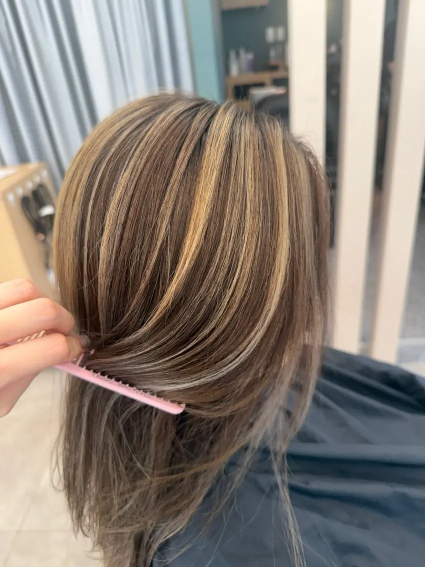 ミディアム ヘアカラー 松原 杏奈のヘアスタイル