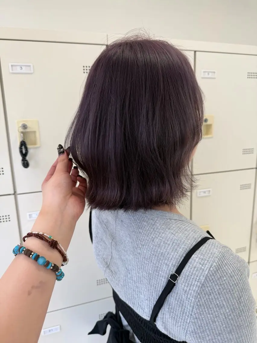 カラー ヘアカラー トリートメント niina🖤 透明感×レイヤーのヘアスタイル